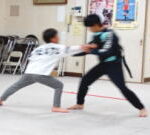 小学生 空手 組手稽古の様子